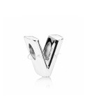 CHARM PANDORA LETRA V 797476
