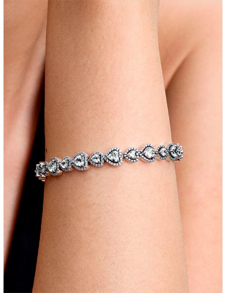 PULSERA PANDORA HALO DE CORAZONES EDICIÓN LIMITADA 593655C01