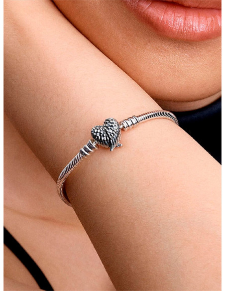 PULSERA PANDORA MOMENTS CON CADENA DE SERPIENTE CON CIERRE CORAZÓN ALADA EDICIÓN LIMITADA 593680C01